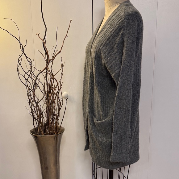 H&M Dark Gray Women's Cardigan - Picture 3 of 6